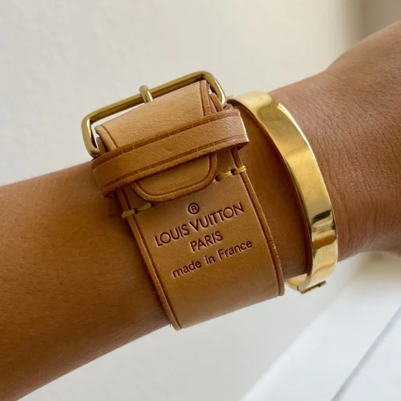 Louis Vuitton Vachetta Cuff - Picture 10 of 15